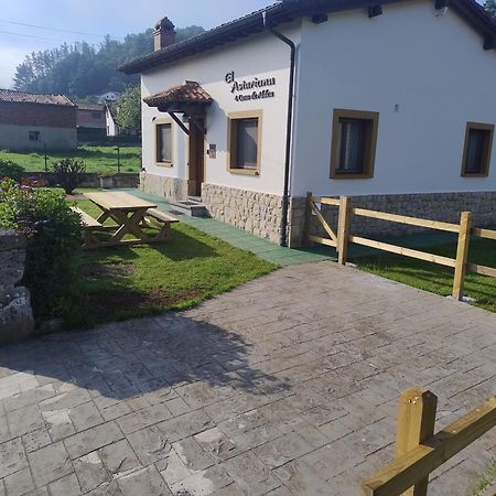El Asturianu Cangas de Onís Exterior foto
