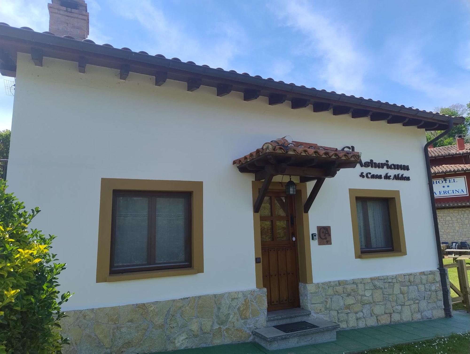 El Asturianu Cangas de Onís Exterior foto